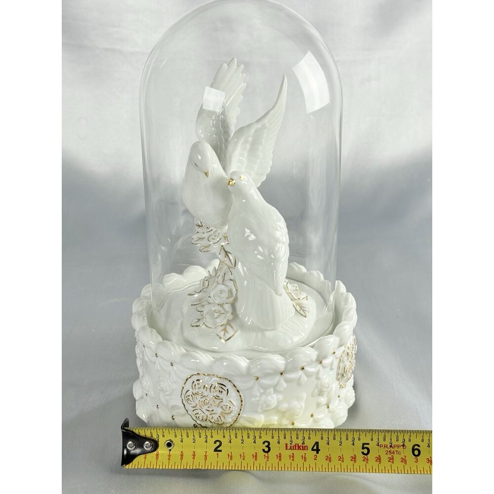Love Doves Sculpture San Fransisco Music Box Co w/ Glass Dome Unchained Melody - Picture 12 of 12